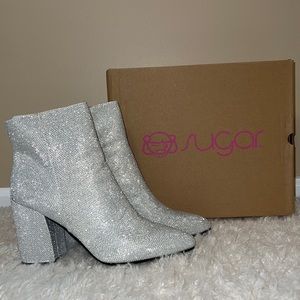 Sugar Silver glitter ankle boots! Size 8.5 Women’s